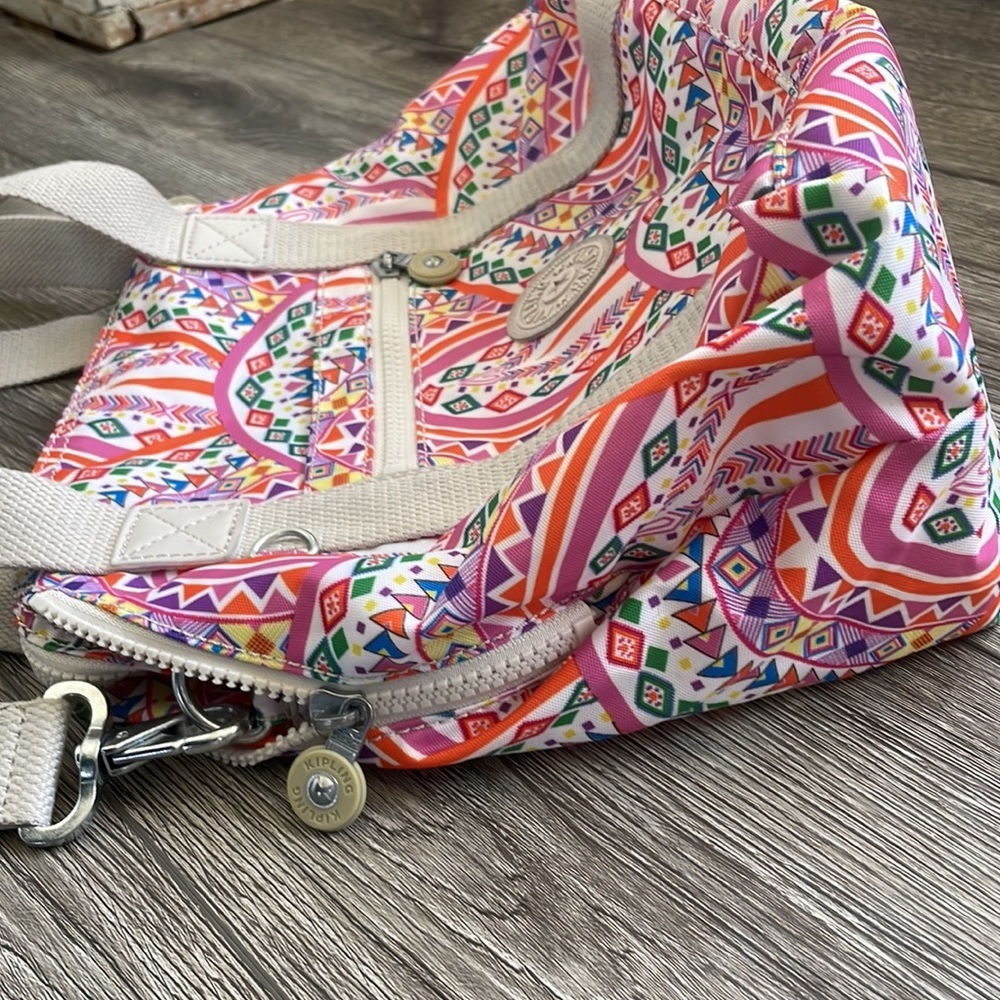 Kipling | Jumping for Joy Art U Expandable Shoulder Travel Bag White Pink - Picture 5 of 11